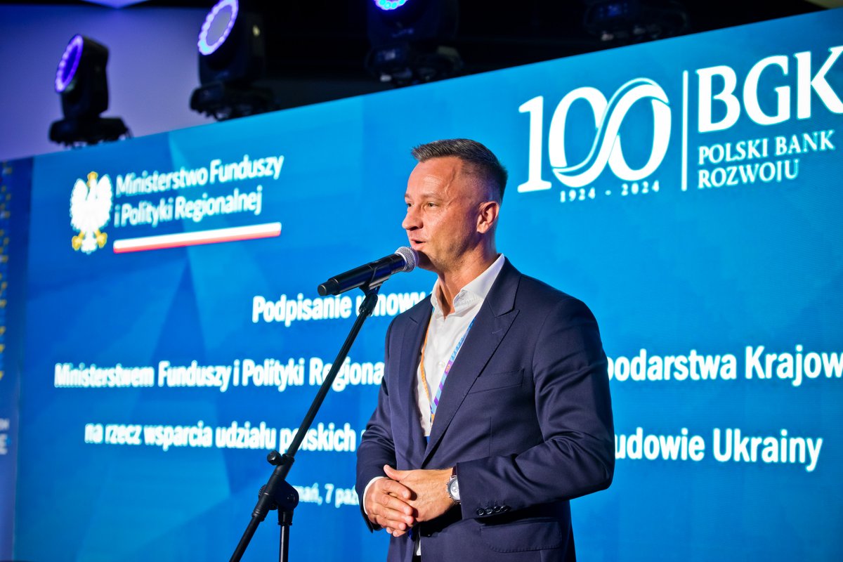 filip_bittner's tweet photo. Rozpoczął się drugi i ostatni dzień #CommonFuture pełen wartościowych dyskusji, innowacyjnych pomysłów i współpracy na rzecz lepszej przyszłości. Dla @GrupaMtp niezwykle ważne jest, by być miejscem kreowania przestrzeni dla dialogu i rozwoju.💡👏 https://t.co/ezONs2w7Gj