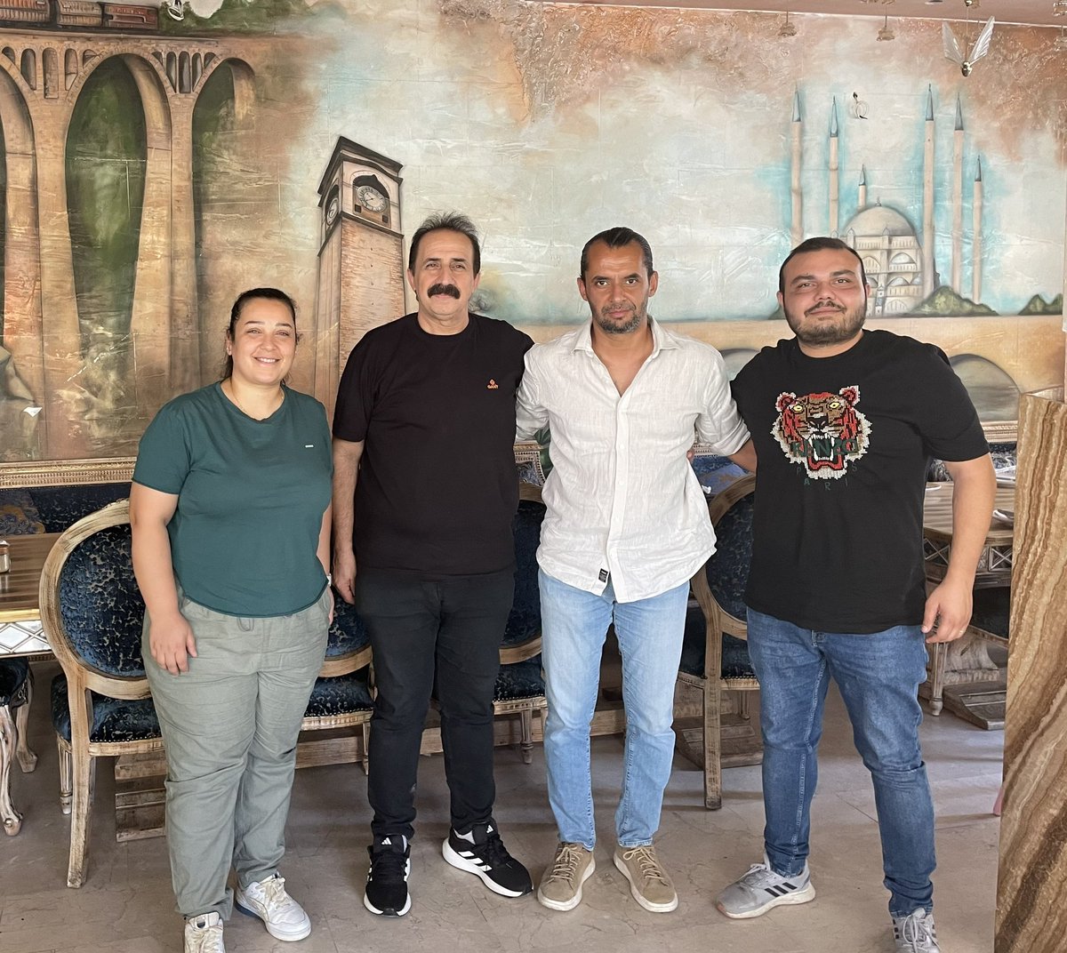 AdanasporOfis's tweet photo. #Adanaspor 2024-2025 sezonunda genç kız ve midi kız voleybol gruplarına katılma kararı aldı. https://t.co/Zy0bUYNYYs