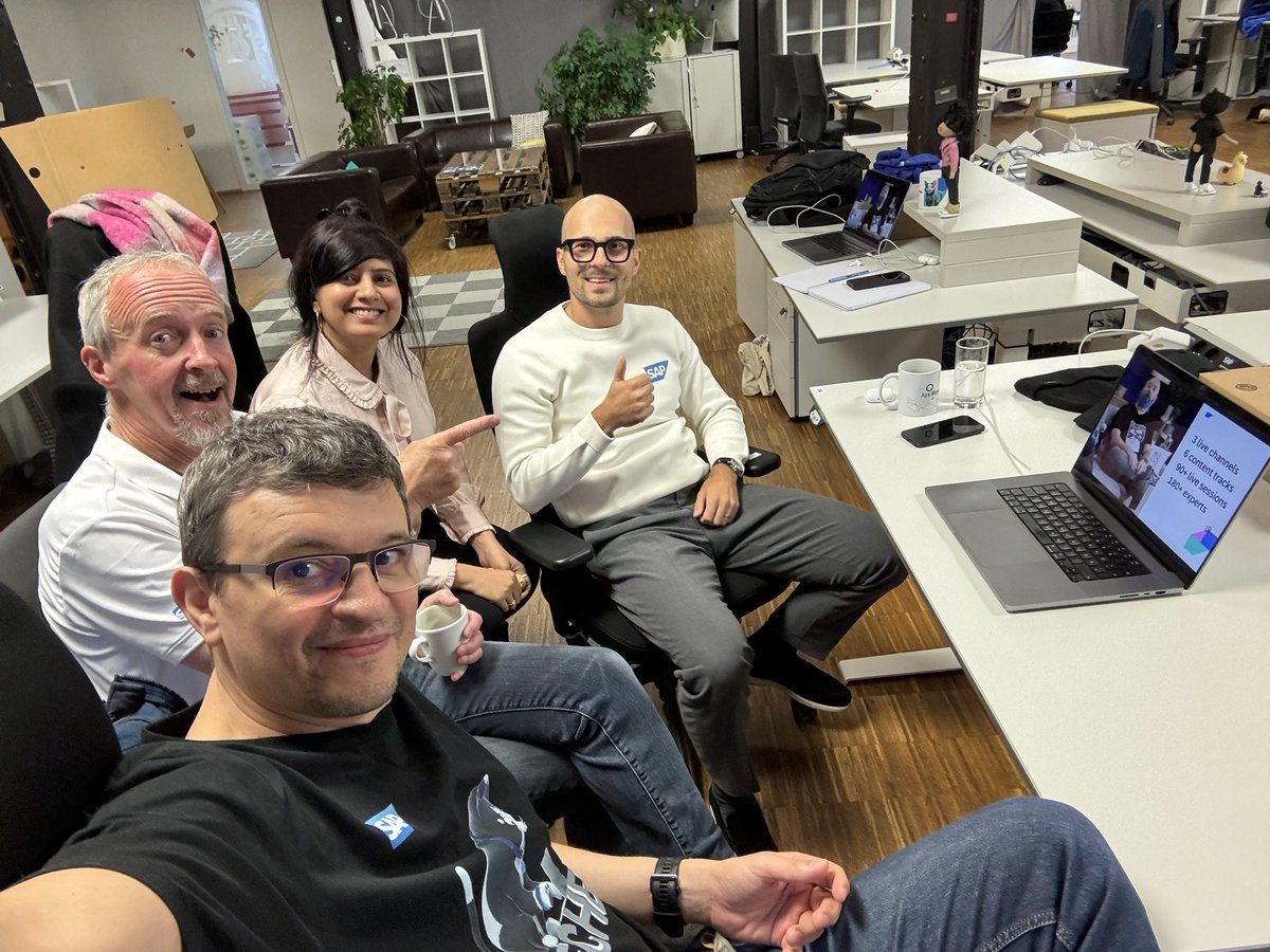 #SAPTechEd Watch Party in Heidelberg with <a href="/nora_von_thenen/">Nora von Thenen</a> and <a href="/bentley_josh/">@joshbentley.bsky.social ☕️</a> live in Studio 1 <a href="/SAPTechEd/">SAP TechEd</a>