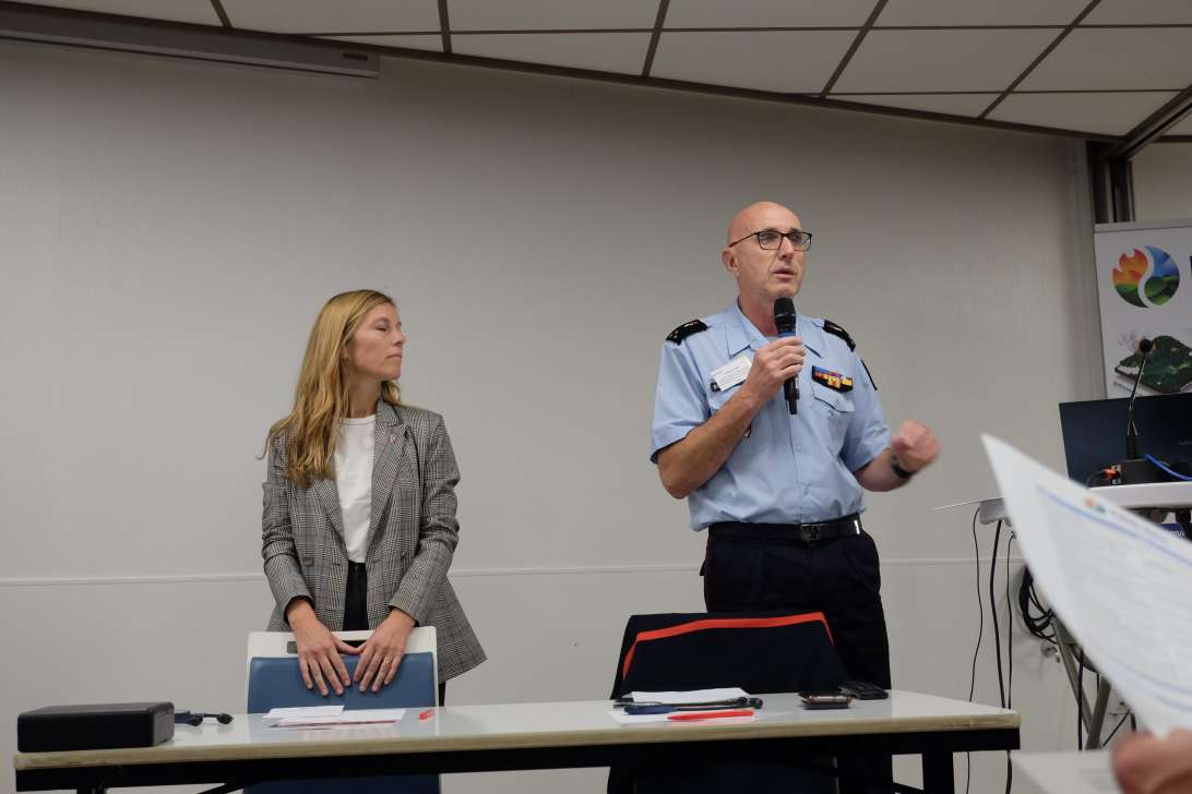FIRERESProject's tweet photo. After the greetings of @PrefAquitaine33, @NvelleAquitaine, @IEFCPlantForest, @ctforestal, we kick off our meeting with an overview on the local Living Lab region🚒taking stock of 2022 fires, 🇨🇦celebrating its 20 years cooperation w/ Canada 📌&amp; exploring fuel mapping technologies https://t.co/lYLnv1JQ2x