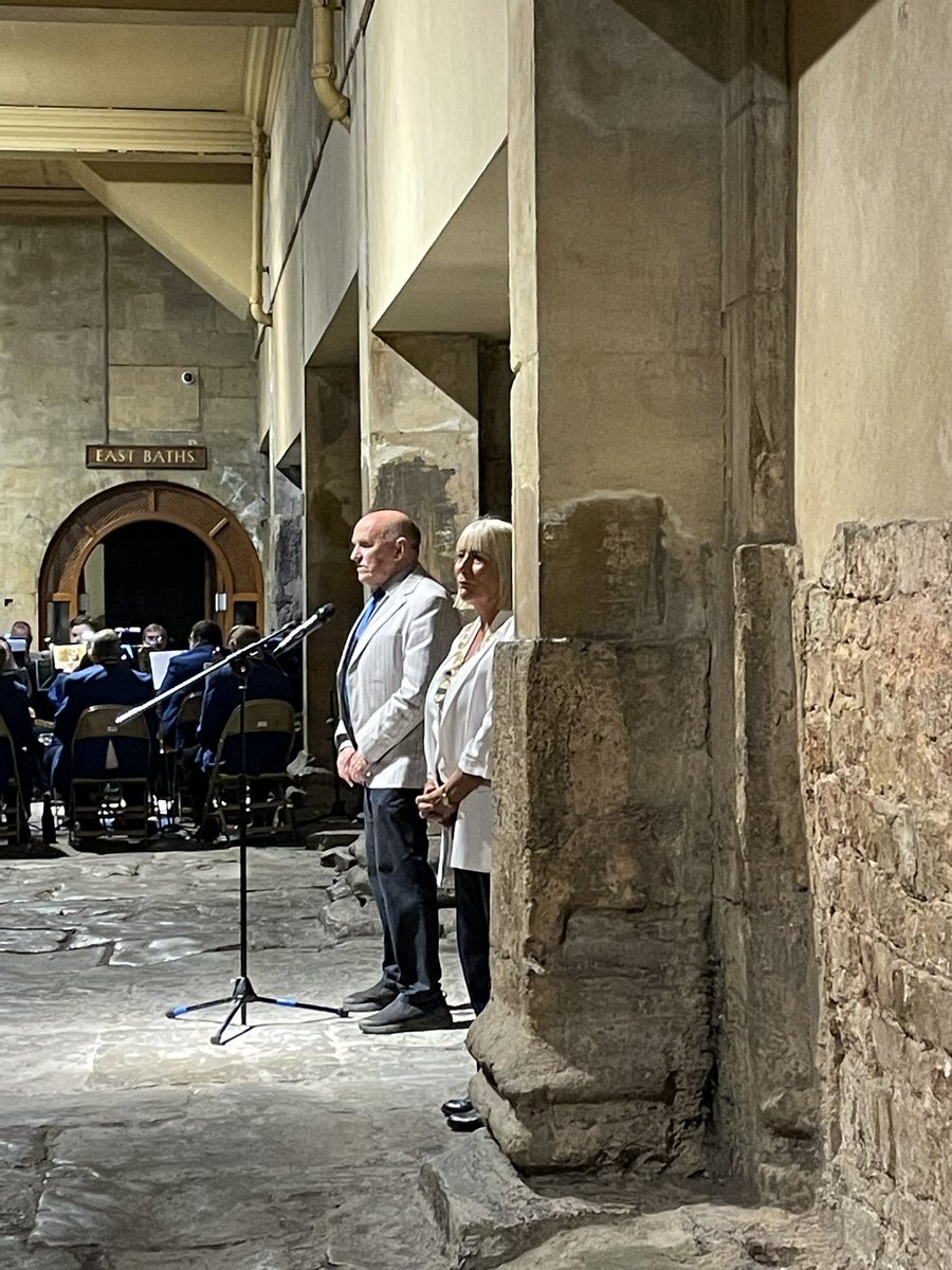 SSwindoninBloom tweet media