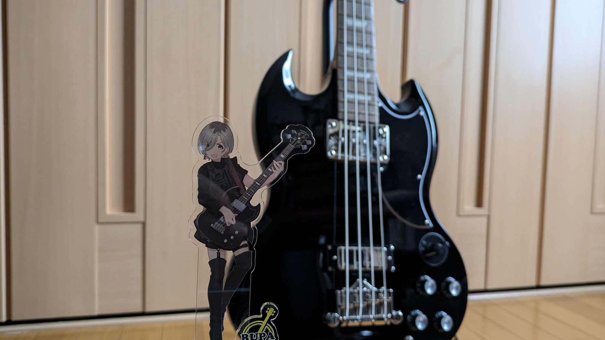 epiphone EB-0 ベース　ガールズバンドクライ　ルパ epiphone EB-0 ベース ガールズバンドクライ ルパ - メルカリ