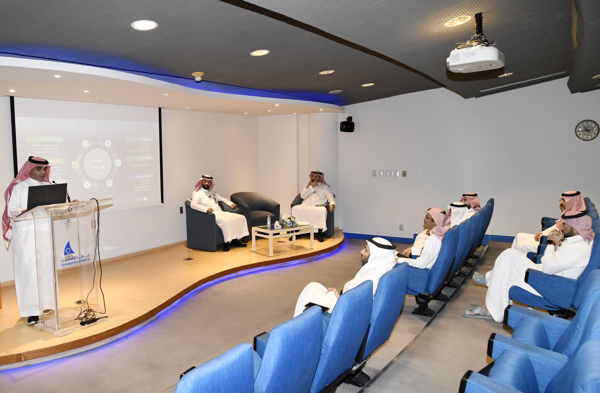 #غرفة_الشرقية tweet media