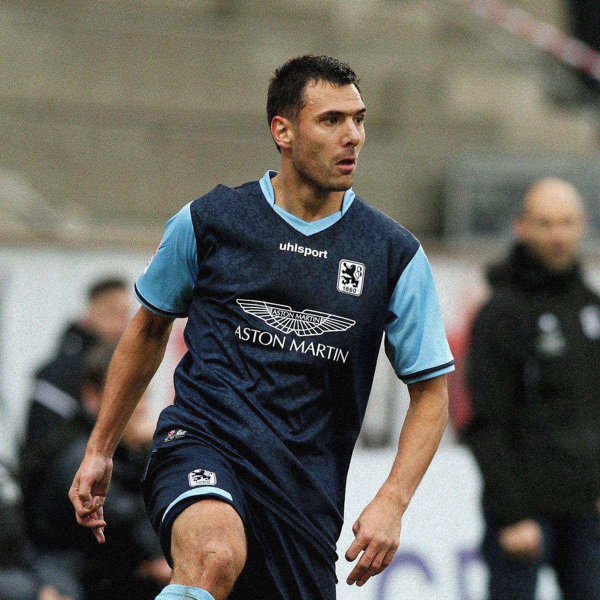 Classic Football Shirts tweet media