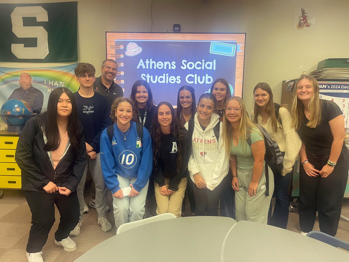 Social Studies Club’s first meeting of the year!! 📚