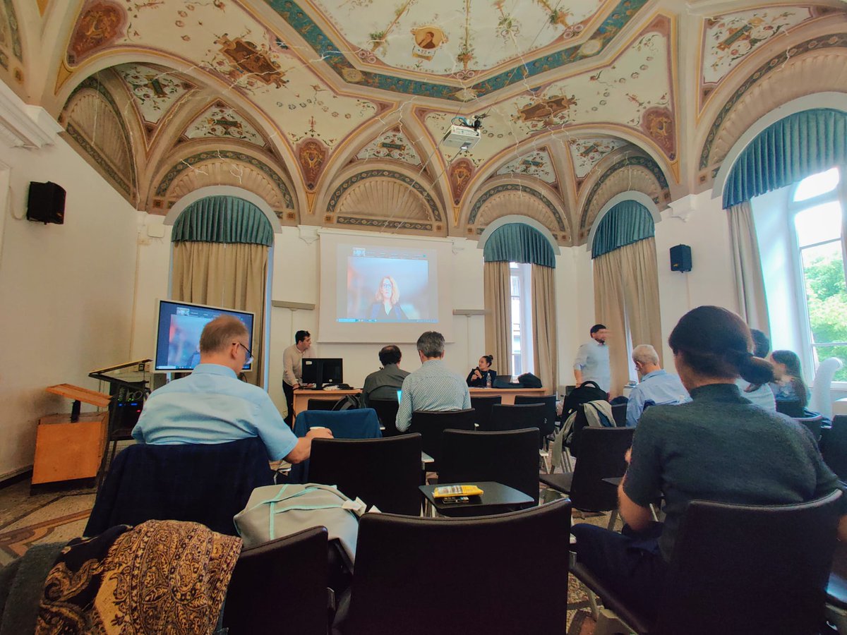 ChallengesH2020's tweet photo. 🔬 Roberto Balboni (CNR IMM) on in-line characterization &amp; TEM testing. 📏 Stefan Wundrack (PTB) on measurement protocols &amp; lab studies. 📊 Lisa Bregoli (beWarrant) on exploitation &amp; dissemination efforts. Stefania Melandri (Warrant Hub) on project management insights. https://t.co/qzJBfAcHi0