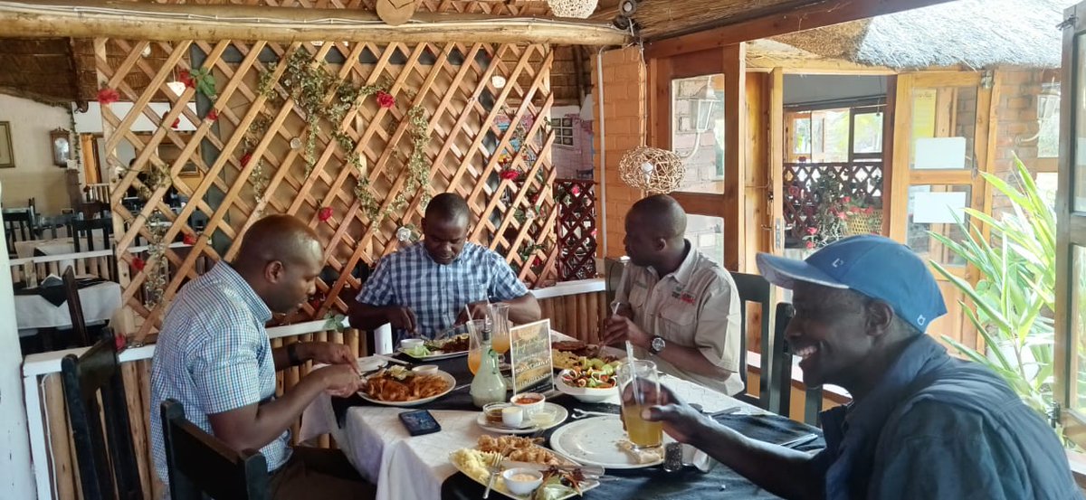 PhiriDivah's tweet photo. Great food and even better company! Had an amazing lunch with the team from Polachem Investments at Casa Mia Restaurant. Cheers to good times and great friendships between Charter Seeds and Polachem! ๐ฝ๏ธโจ #LunchWithFriends https://t.co/5OFHYoBmac
