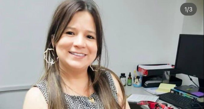 UniversalGye's tweet photo. DESAPARECIDA

Rita Alexandra Murillo Villamar, Subsecretaria de Redes de Atención Integral en Primer Nivel

Estaba en su auto un CHEVROLET CAPTIVA COLOR NEGRO PLACAS: GTD2669

@PoliciaEcuador @FiscaliaEcuador https://t.co/7IG1u0njD2