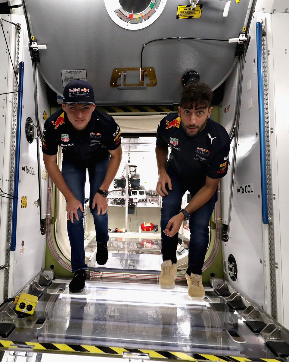 🔭Max and Daniel reaching for the stars during their 2017 @nasa visit 🧑‍🚀🌙🪐