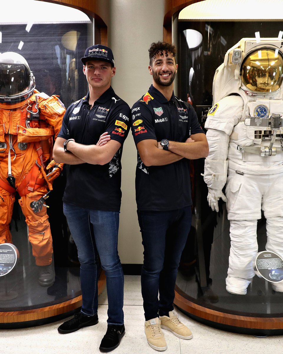 VerstappenCOM's tweet photo. 🔭Max and Daniel reaching for the stars during their 2017 @nasa visit 🧑‍🚀🌙🪐 https://t.co/mTmnzGT1tE