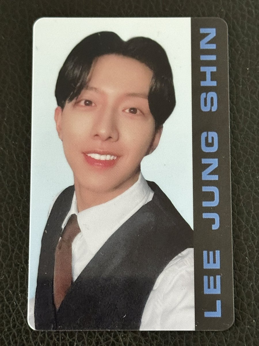Roha_Yangdo's tweet photo. [WTS] 이정신 싱가포르 팬콘 PVC 포카 양도 
CNBLUE CNBLUENTITY Singapore Concert Lee Jung Shin PVC Photocard

디엠 제시 해주세요
DM me and offer

Accept SGD/USD, Paypal/Wise

Ships Worldwide, from Singapore
中文⭕️
日本語⭕️
한국어⭕️ https://t.co/yCYbuBvSOS