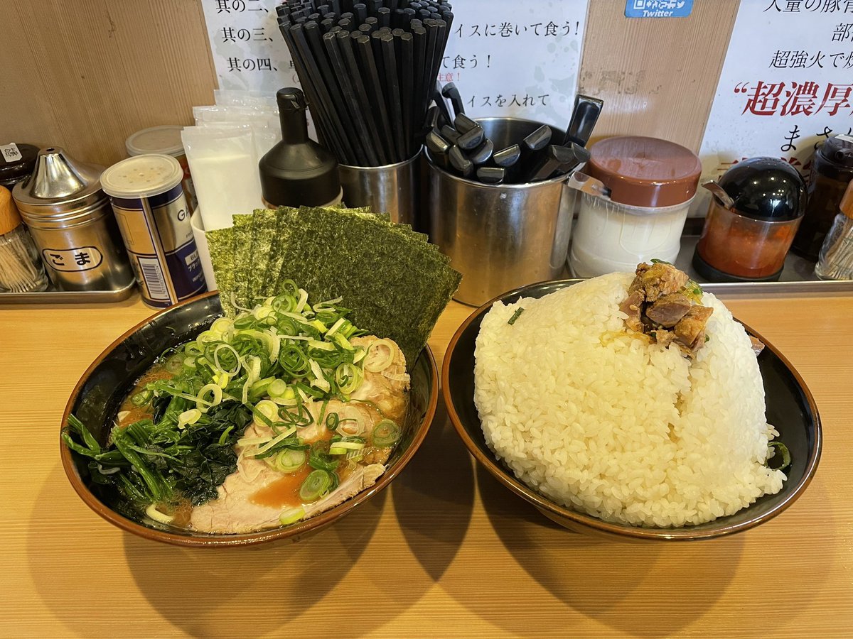 MINOSAN_RR's tweet photo. @Naka_CBR1000RR 一緒に血糖値バカ上げしましょう！^^ https://t.co/uB0WaTOXYT