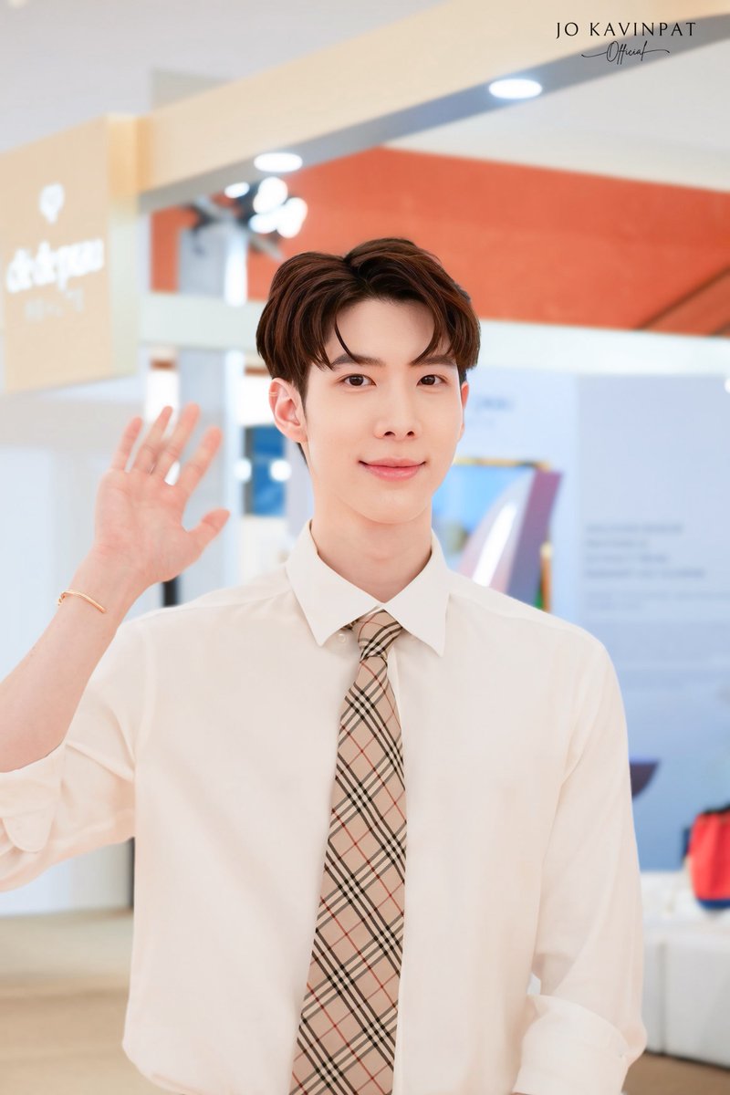 JoKVPofficial's tweet photo. | 20241008 | CLÉ DE PEAU BEAUTÉ 

#CledePeauBeauteThailand
#CledePeauBeaute
#leserumreborn
#kavinkvp
#JoKavinpat https://t.co/zgQPML7Zx9