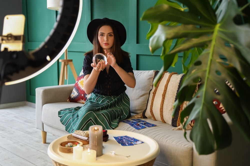 What's the future of B2B #InfluencerMarketing 🔮
I asked top marketers for insights:
<a href="/annhandley/">Ann Handley</a> <a href="/ursularingham/">Ursula Ringham</a> <a href="/justinlevy/">Justin Levy</a> <a href="/jwsteiert/">Jon Steiert</a> <a href="/prsarahevans/">Sarah Evans 7️⃣7️⃣7️⃣</a> @SydneyDusselier <a href="/amywhiggins/">Amy Higgins</a> <a href="/morganjingram/">Morgan J Ingram</a> <a href="/MandyModGirl/">Mandy McEwen</a> <a href="/thesocialnic/">Nic Michael</a> &amp; Tim Alexander: tprk.us/47SOz4V
<a href="/toprank/">TopRank Marketing B2B</a>