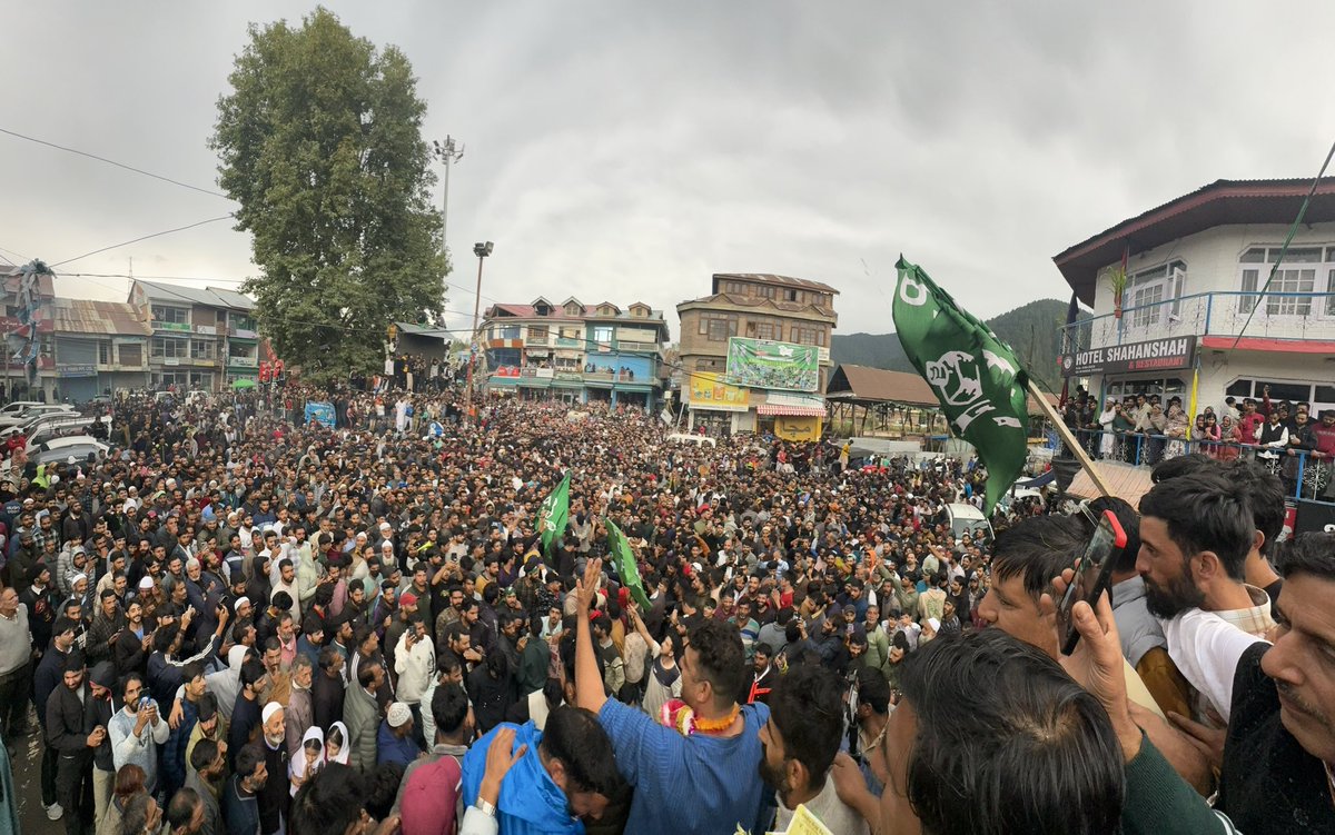 MirMohdFayaz's tweet photo. Alhamdulillah! This victory is not just mine but the victory of people of Kupwara. Every individual who believed in our shared cause in protecting the dignity of kupwara-this is your win. With your trust, I will uphold our values &amp; work tirelessly for Kupwara’s progress,IA!✌🏻💚 https://t.co/x3DLyH4vkJ