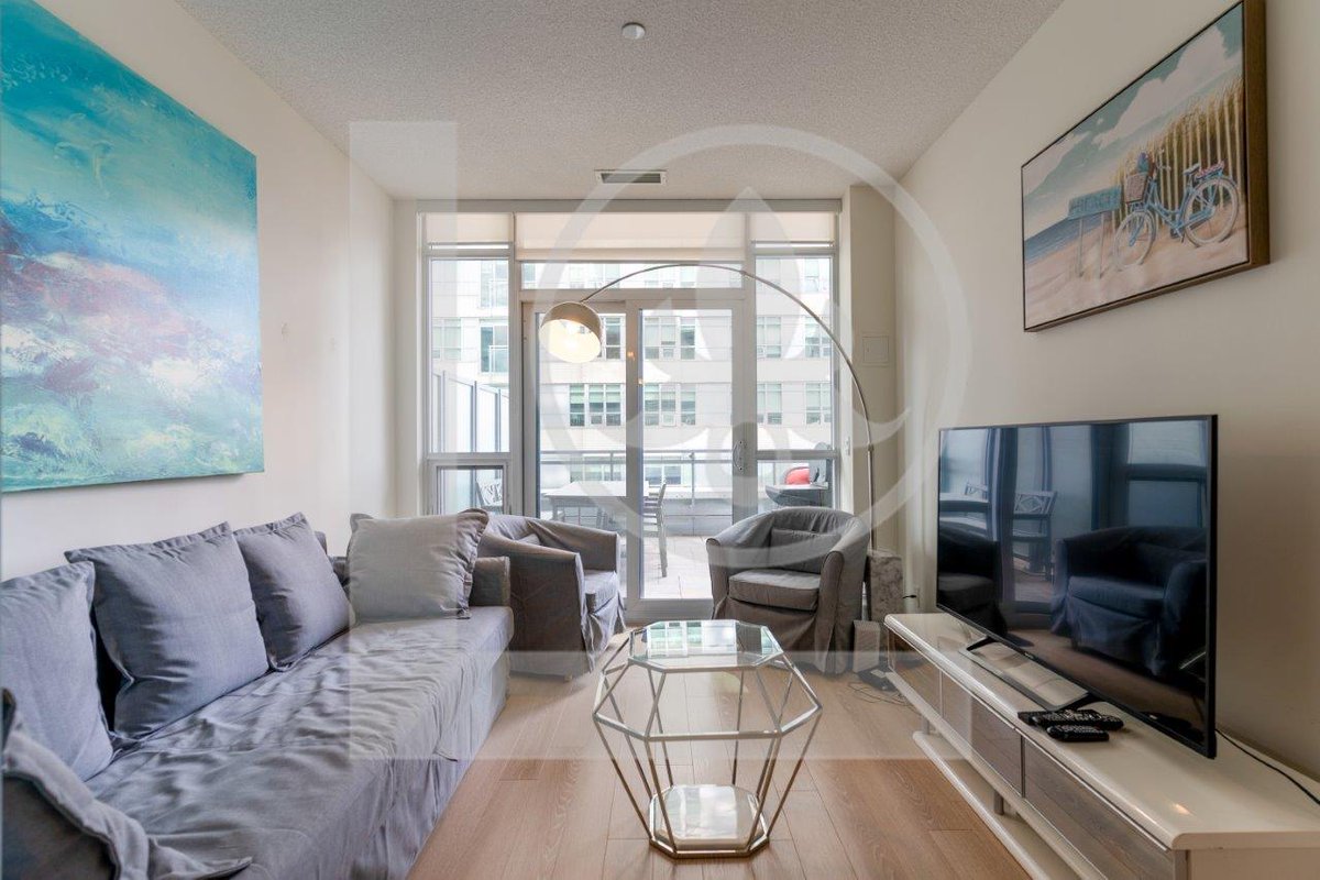 Even if the school year has already started, you can still secure your housing before arriving in Canada and settle in comfortably. Our fully-equipped suites offer 5-star amenities with all utilities included, ensuring your comfort and convenience from the moment you arrive.