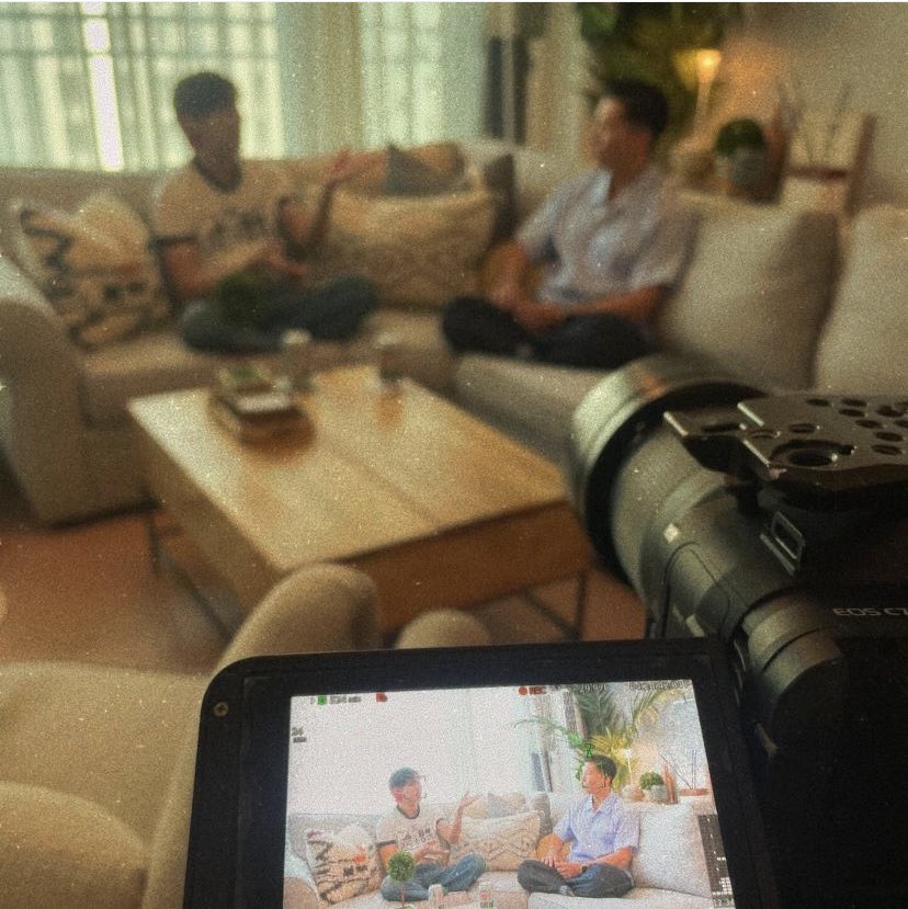 mootyBB's tweet photo. ภาพเบื้องหลังจากทีมงาน น่าร้าก~
#청소광브라이언x뱀뱀 #ManiacOfClean
#BamBam #뱀뱀 @BamBam1A https://t.co/aNFY7qtLvG