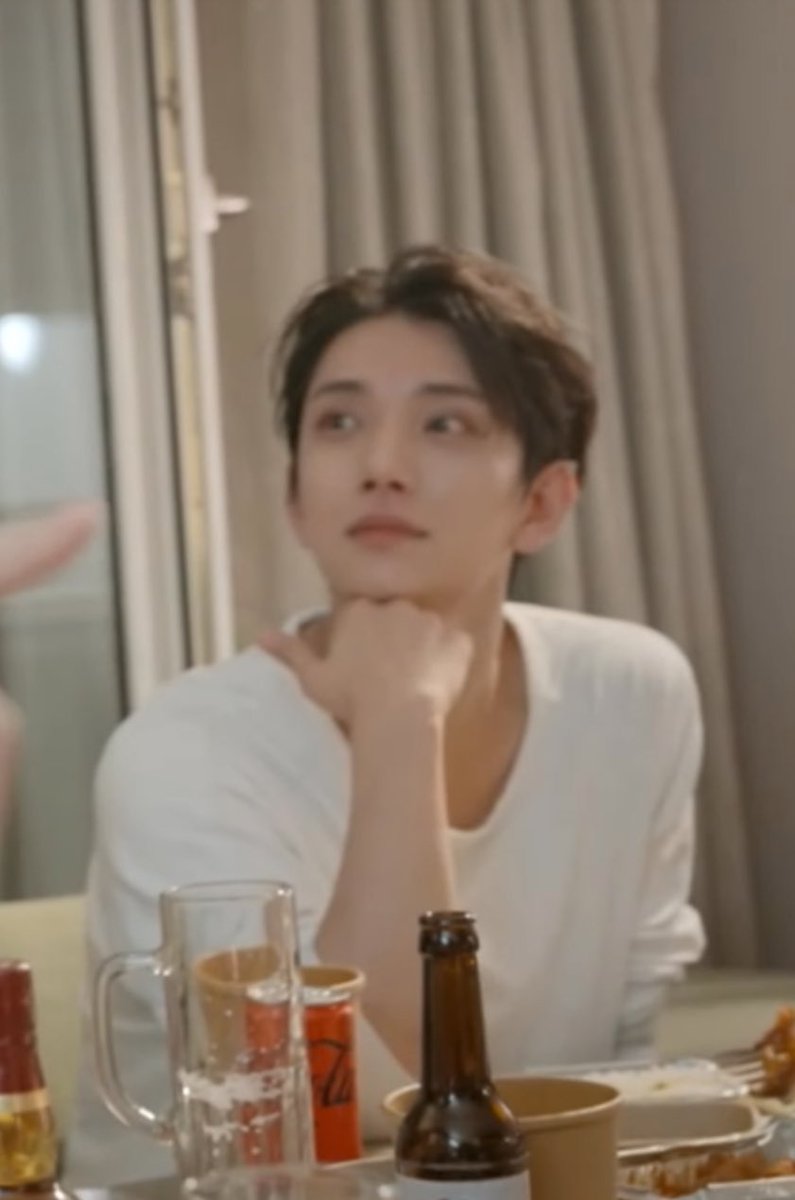 shuasmedia's tweet photo. joshua being the prettiest boy ever https://t.co/JyWlVUgSoO
