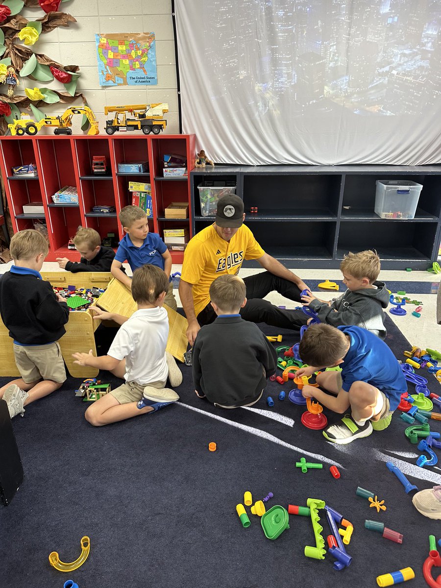 SouthernMissBSB's tweet photo. Enjoyed our time at PCS Elementary this morning. We had fun hanging out with the kindergarteners during play time. Thank you for having us there. 

#EverythingMatters | #SMTTT https://t.co/m6rFsyIt0R
