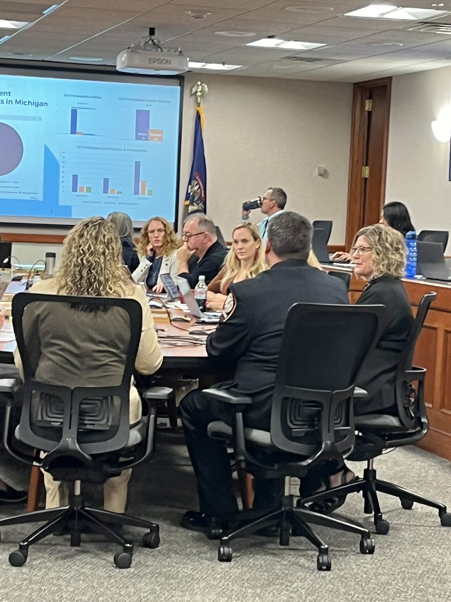 PutALydiaOnIt's tweet photo. 1st up on MDE Brd of Ed agenda: Presentation on CTE Ed: Promoting Growth &amp; Diversity Through Partnerships. W/ 20 programs of study, including fire fighter, paramedic &amp; EMT training, students are offered career paths that can literally save a community. @massp https://t.co/DJzf5EeYS8
