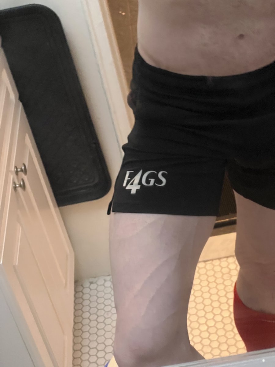 F4GS ™ tweet media