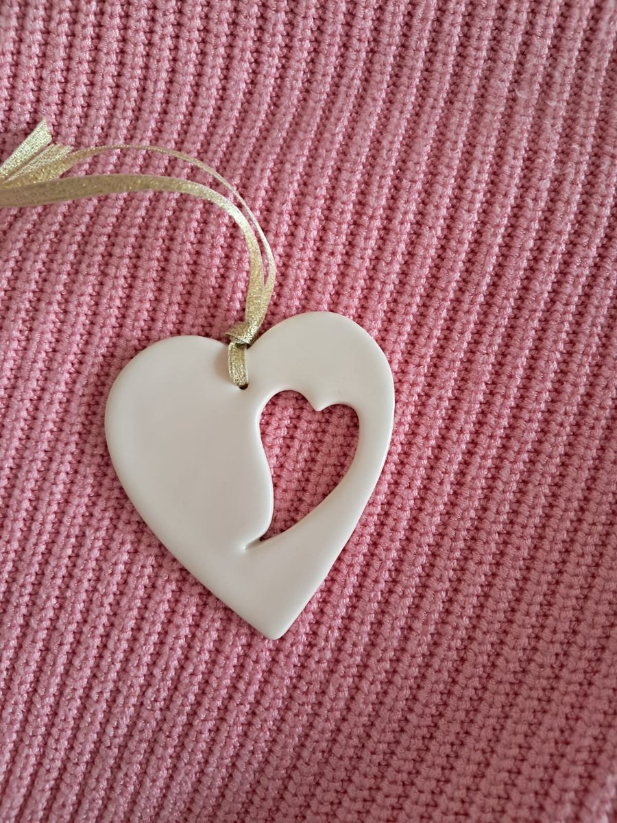 Ballyhoura Ceramics (@bhouraceramics) on Twitter photo I am proud to be one of the makers supporting <a href="/DCCIreland/">Design & Crafts Council Ireland</a> in the #madelocal 2024 campaign celebrating Irish made products and design # <a href="/ilovelimerick/">#LimerickandProud</a> <a href="/Ballyhoura/">Visit Ballyhoura</a> @CeramicsCentre #madetolast #irishmade #ilovepottery I am proud to be one of the makers supporting <a href="/DCCIreland/">Design & Crafts Council Ireland</a> in the #madelocal 2024 campaign celebrating Irish made products and design # <a href="/ilovelimerick/">#LimerickandProud</a> <a href="/Ballyhoura/">Visit Ballyhoura</a> @CeramicsCentre #madetolast #irishmade #ilovepottery