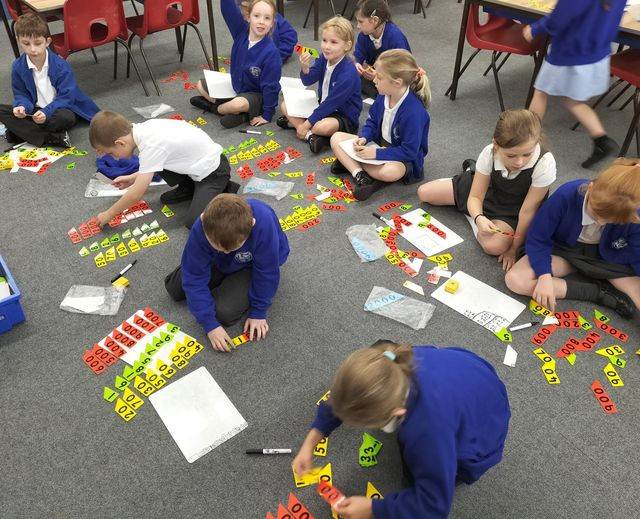 crowanschool's tweet photo. The children in Year 3 have enjoyed using place value cards to learn how to add and subtract hundreds. Lots of children recognised that when adding and subtracting hundreds, the tens and ones stay the same. https://t.co/C80yQXL7iX