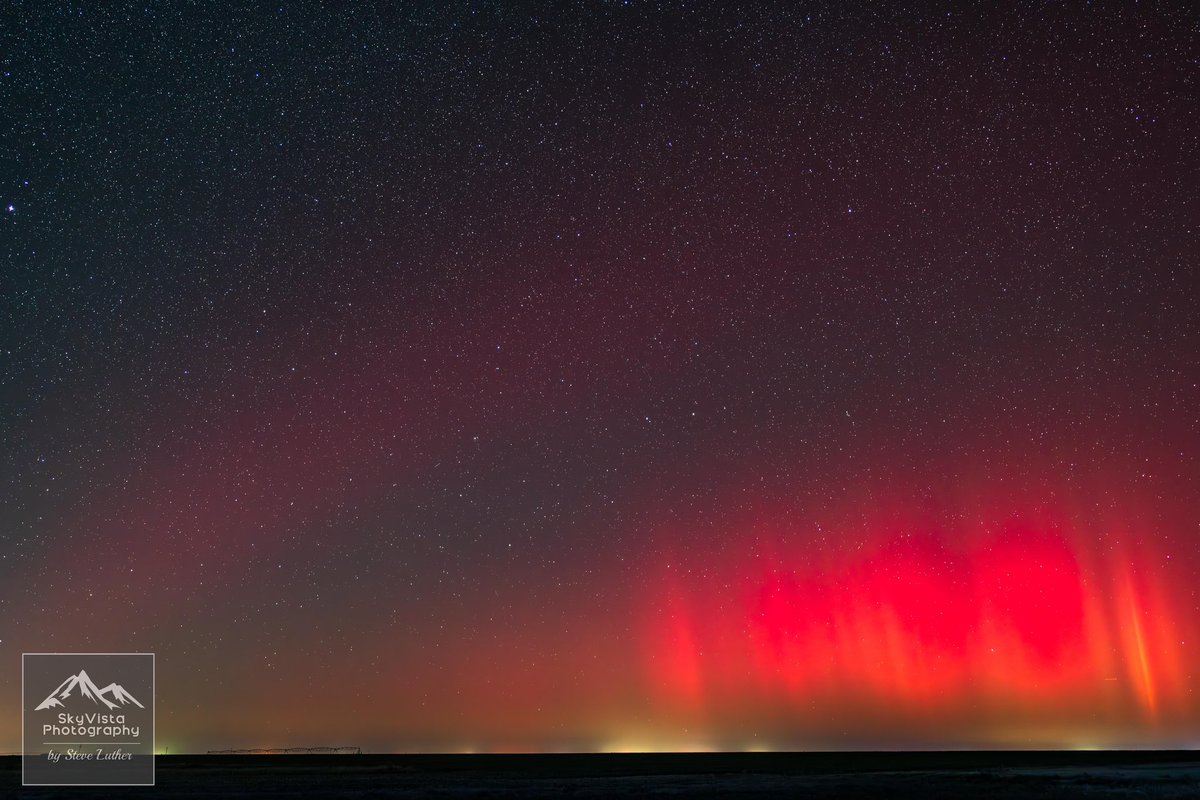 spacewxphotoguy's tweet photo. Incredible vivid display of the Aurora Borealis over west Texas early this morning just north of Lubbock during an auroral substorm. Thrilled to have captured this so far south in the US! #AuroraBorealis #aurora #northernlights  #txwx #lubwx #spwx @NWSLubbock https://t.co/5hBOlAssiK