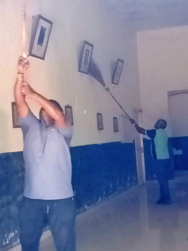 PRO_HEF's tweet photo. Cleanliness drive at HEF Laboratory by employees of High Explosives Factory ( A Unit of Munitions India Limited)today. 
#SpecialCampaign4 
#SwachhtaHiSeva2024 
#SBD2024 
#SHS2024 
@IndiaMunitions https://t.co/gruHHgLjJ9