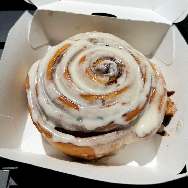 it's okay to make liking cinnamon rolls your whole personality!!!