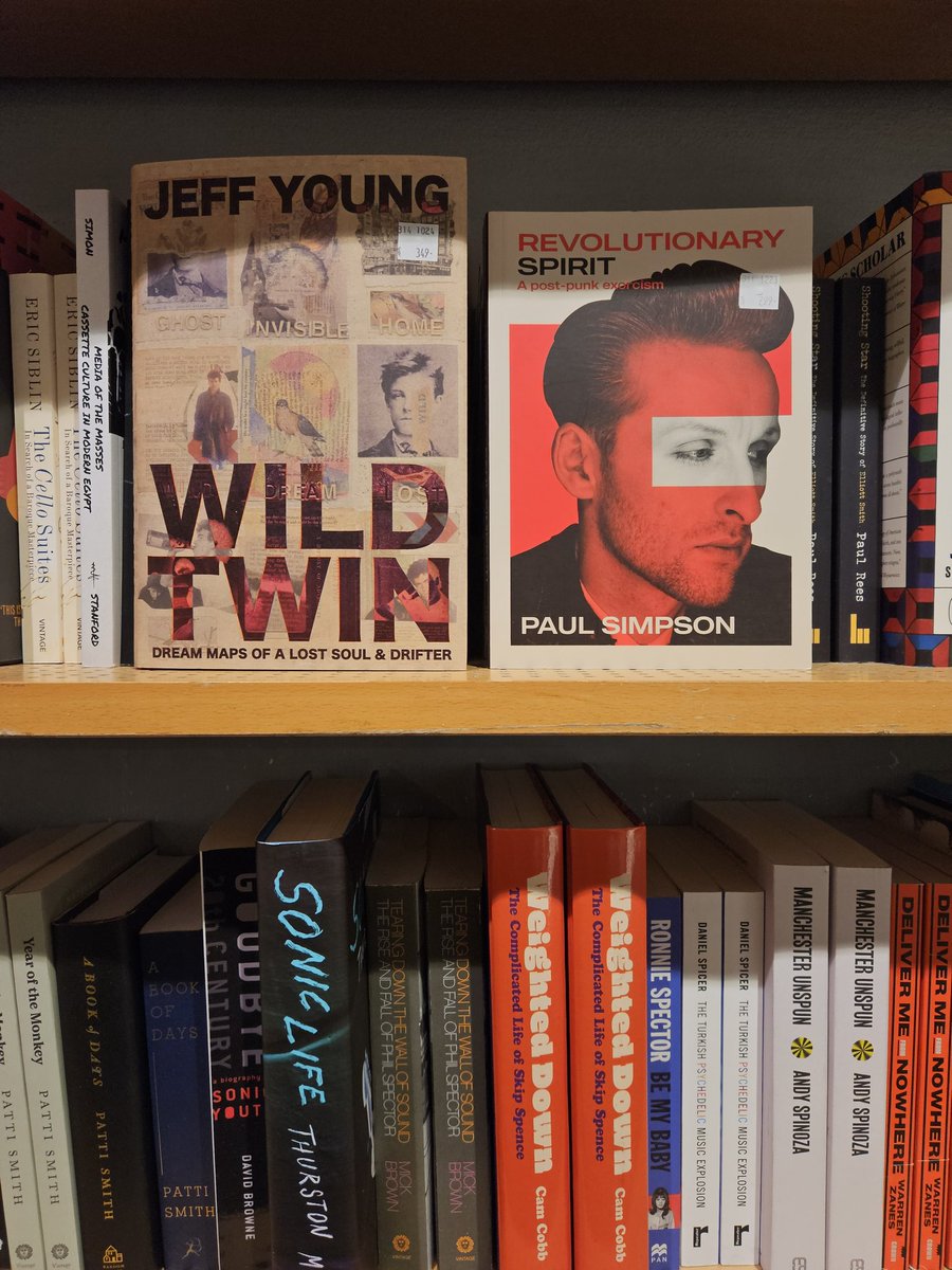 addictiveburn's tweet photo. Two old mates hanging out together in book form in Oslo.  

Looking forward to reading these and, Jeff....those endpapers!! ❤️
@jeffyoungwriter 
@MrPaulSimpson1 https://t.co/Z3tfFLgAnH