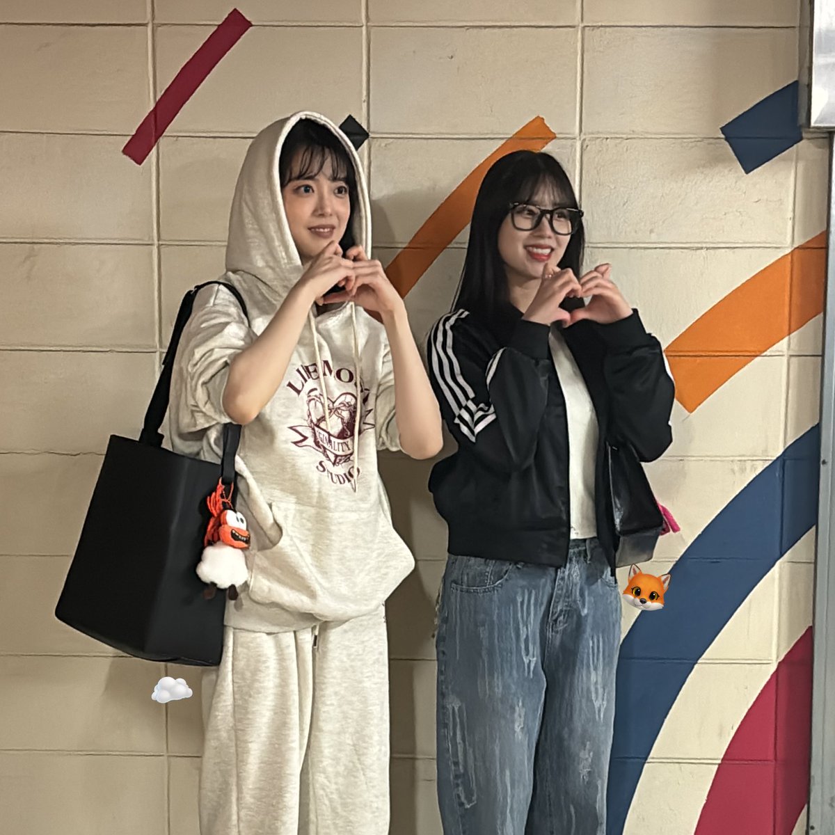 haeflower_22's tweet image. 수연이 응원하러 해림이 왔어요~~ 
둘이 너무 기여운거 아님까..? 🥹 

#지수연 #정해림