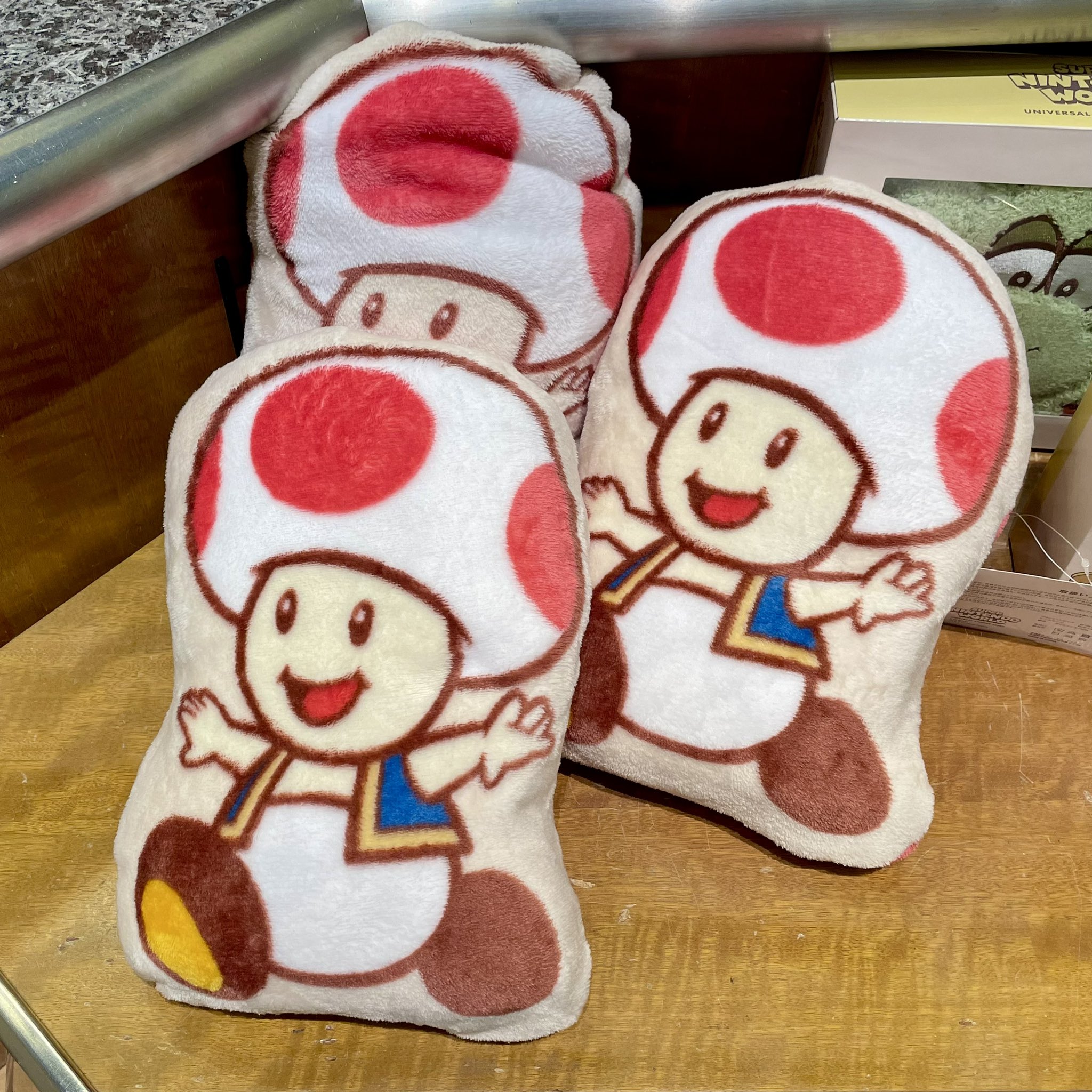 USJ 収まっ ヨッシー フード付き ポンチョ ブランケット マリオ
