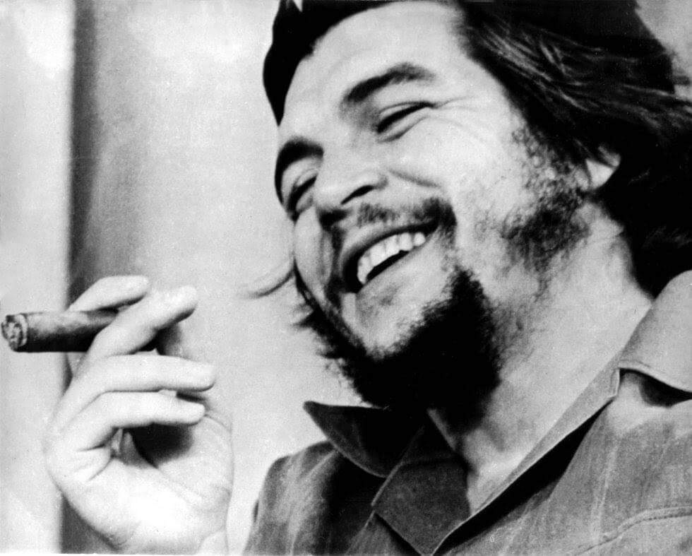 Cuba 🇨🇺 reafirma la vigencia del pensamiento revolucionario de Ernesto Che Guevara, al conmemorarse el aniversario 57 de su caída en combate.

Su vida, su conducta y pensamiento se han convertido en paradigma de millones de hombres y mujeres en todo el mundo.

#CheVive