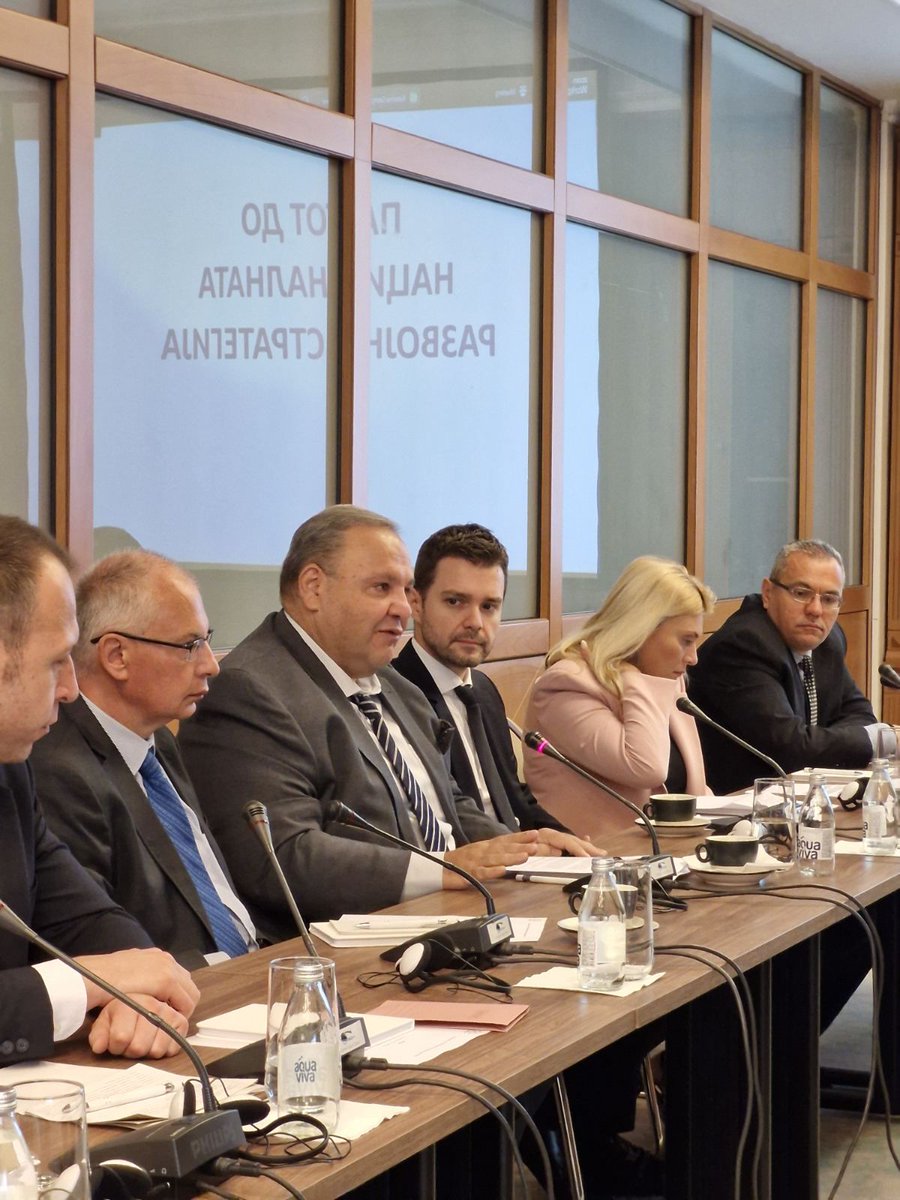 ArmenGrigoryan8's tweet photo. Great news! First Project Board for the National Development Strategy (https://t.co/GTCFzZb2dO), that united the key stakeholders @VladaMK - aligning the vision and strategies for sustainable development.
#NDS #CreatingFutureTogether @MFA_MKD @UNDPMK https://t.co/h5E5aI2qD1
