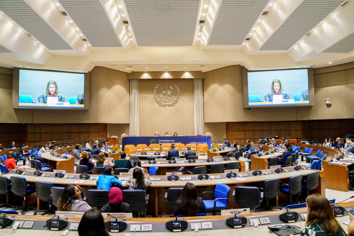 UNESCAP's tweet photo. Discussions at #CSocDev8 highlighted that to achieve inclusive #SocialProtection in #AsiaPacific, we must establish a clear vision for coordination, strengthen coverage systems.
Emphasizing inclusivity and digital innovation can significantly reduce poverty and improve lives! https://t.co/x4JplPsJT3