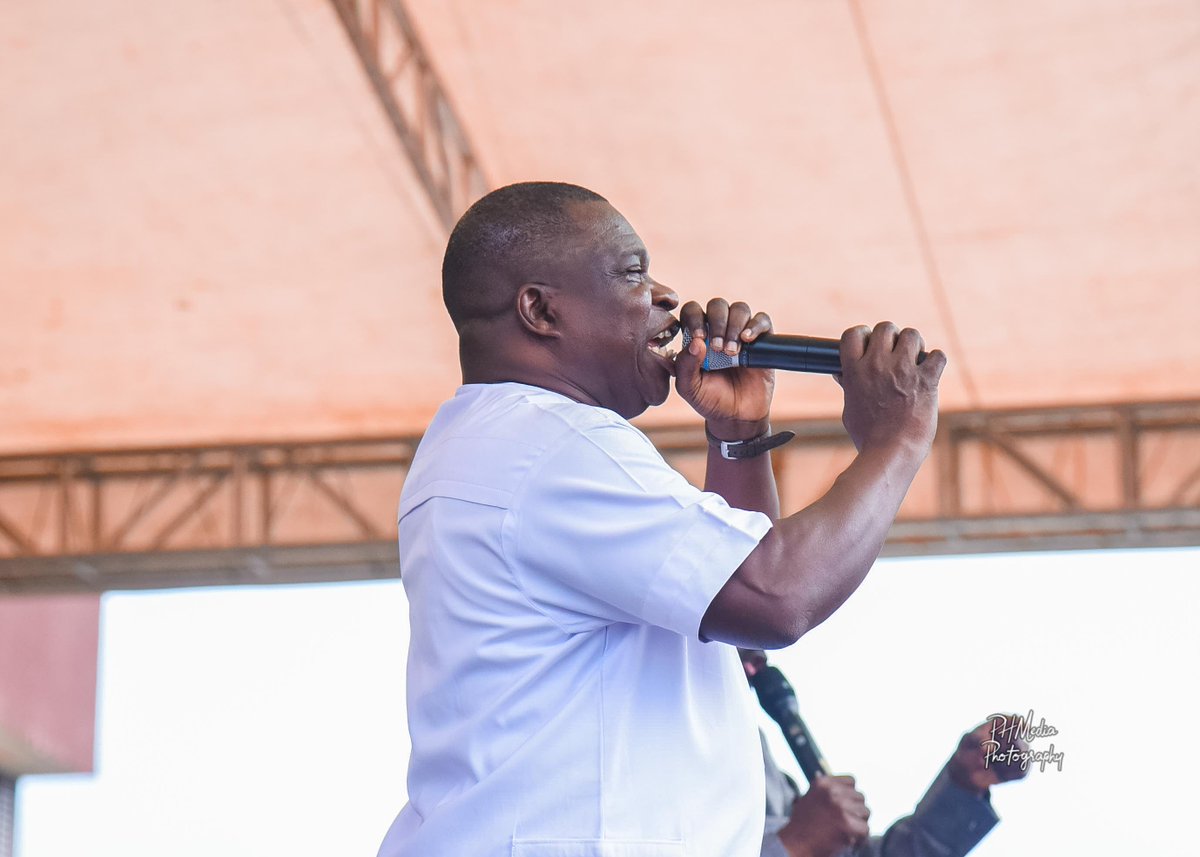 prophethezekiah's tweet image. Yesterday was filled with God’s power at # the #October edition of #AutomaticAnswer in #Lagos. God’s message was clear: we must grow into a better life 🌱. We are not saved to share in the world’s bitterness.