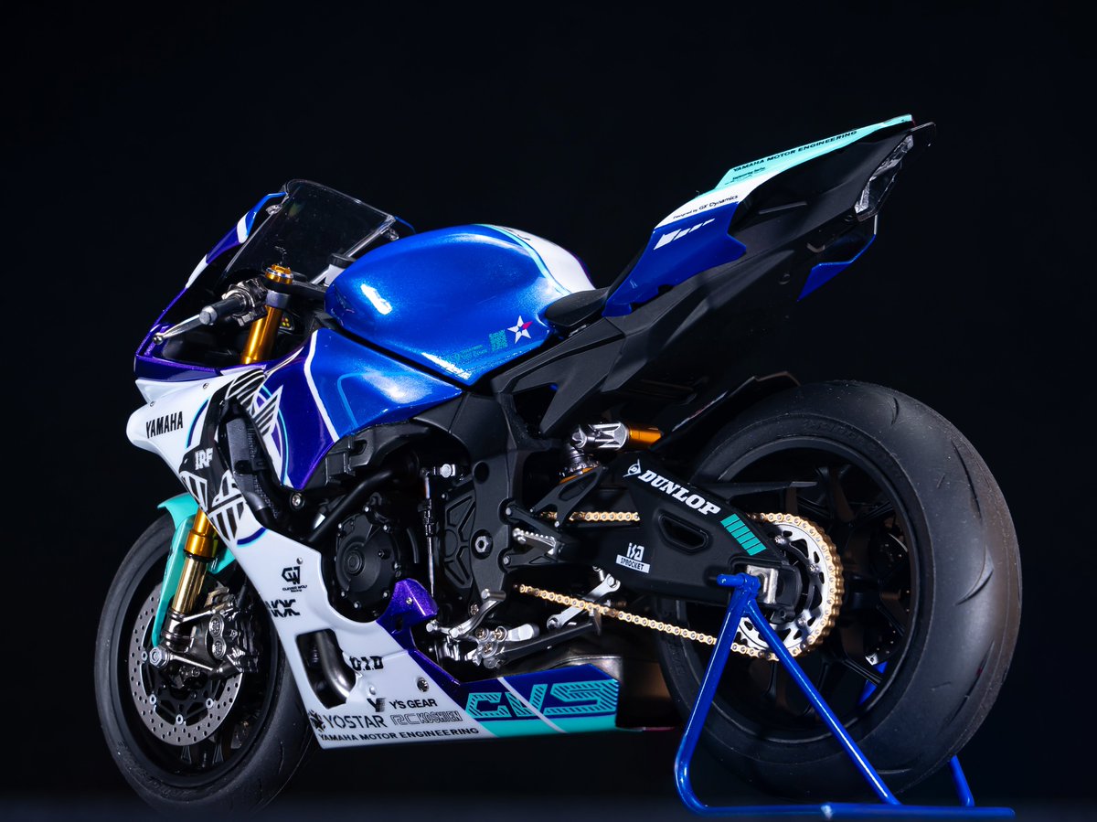 tbsgangan's tweet image. YAMAHA YZF-R1 ESSEX SP 2024Ver.

完成しました！
アズールレーンとYAMAHAのコラボチーム
IRF with アズールレーンの鈴鹿8耐を走ったマシンを制作
スクラッチ、自作のマスキングとデカール等無茶しましたが無事完成できました！

#アズレン8耐
#アズールレーン
