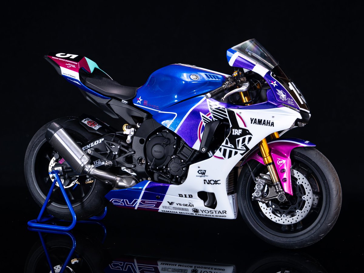 tbsgangan's tweet image. YAMAHA YZF-R1 ESSEX SP 2024Ver.

完成しました！
アズールレーンとYAMAHAのコラボチーム
IRF with アズールレーンの鈴鹿8耐を走ったマシンを制作
スクラッチ、自作のマスキングとデカール等無茶しましたが無事完成できました！

#アズレン8耐
#アズールレーン