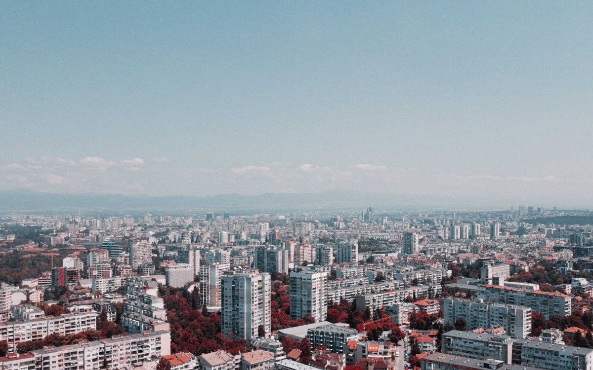 _BlueEurope's tweet photo. Bulgaria needs a clear strategy towards China, balancing economic benefits with geopolitical concerns, as it navigates Chinese influence while aligning with EU and NATO. Click the link to read!
#BulgariaChina #Geopolitics #Economy #Trade #Bulgaria
https://t.co/G45bXeqJVT https://t.co/6zFdMhnbUk