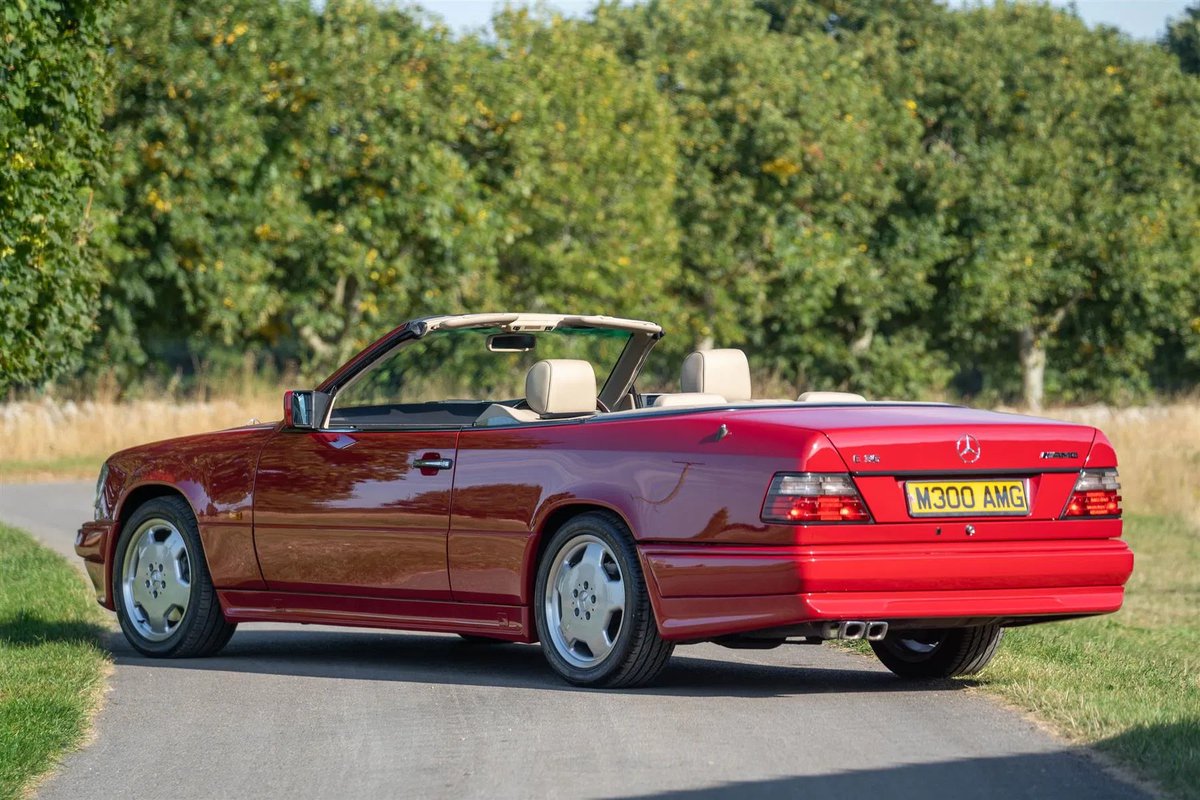 PHMattB's tweet image. The E36 that isn&apos;t a BMW and is absolutely wonderful. Great story, too. pistonheads.com/buy/listing/17…