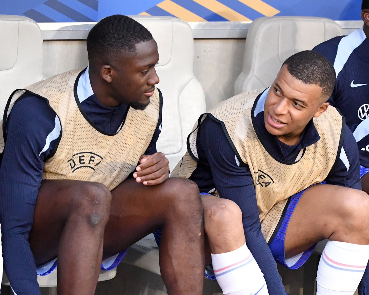 _BeFootball's tweet photo. 🚨 Ibrahima Konaté sur la vie anormale de Kylian Mbappé : 

« Des fois, je me mets à sa place, je ne sais pas si j'aurais tenu (…) 𝗜𝗹 𝗻'𝗮 𝗽𝗮𝘀 𝗱𝗲 𝘃𝗶𝗲. »

(CP) https://t.co/vAKxWptM1y