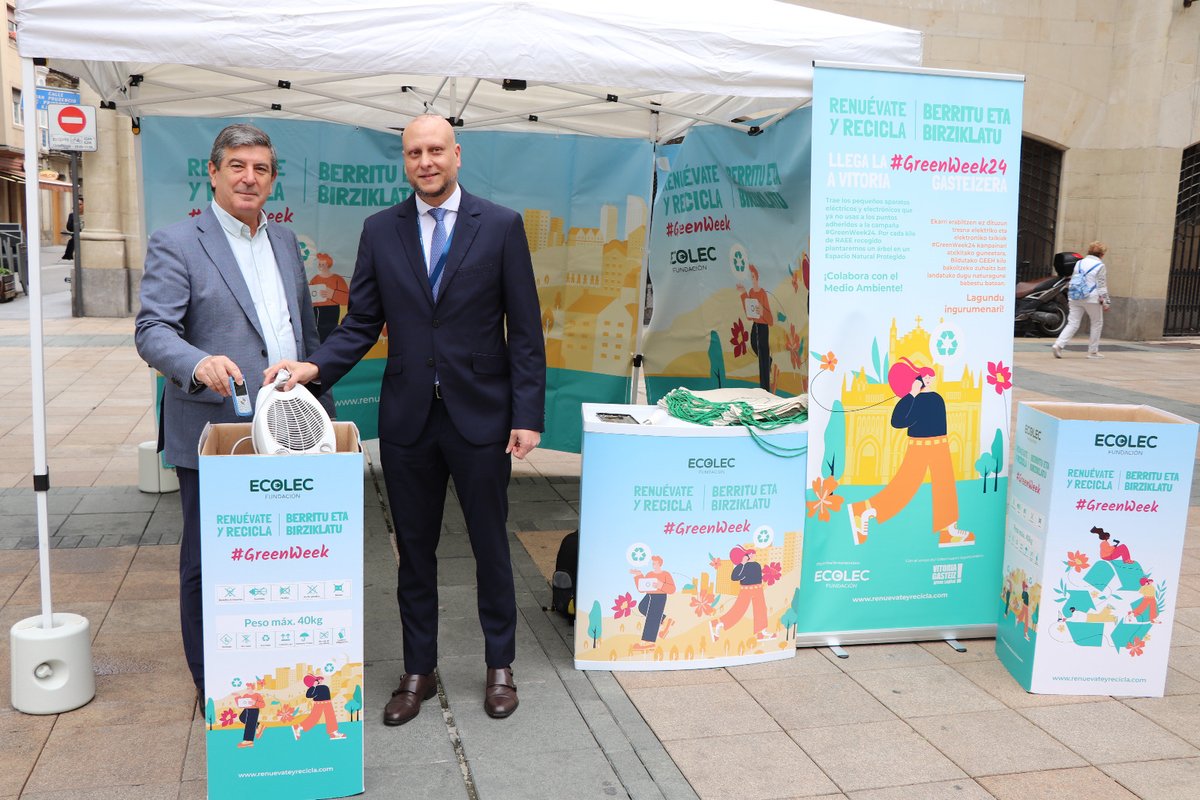 GreenEcolec's tweet photo. 📌La #GreenWeek24 visita #Vitoria para concienciar sobre el #reciclaje de #RAEE.

ℹ️ Nos han acompañado Pascual Borja, concejal de Gestión Ambiental del @vitoriagasteiz; y Luis Moreno, director general de Ecolec Waste Hub.

#RenuévateyRecicla

➡️ https://t.co/OLbwyyJy3Z https://t.co/oX2kJ38wUh