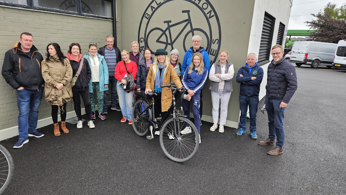 Checking in with Ballymahon Greenway Cycles for the first leg of the cycle on today's Hospitality familiarisation visit on the Royal Canal Greenway in Longford 

#keepdiscovering Fáilte Ireland #Longford #irelandshiddenheartlands #longfordtourism #discoverireland