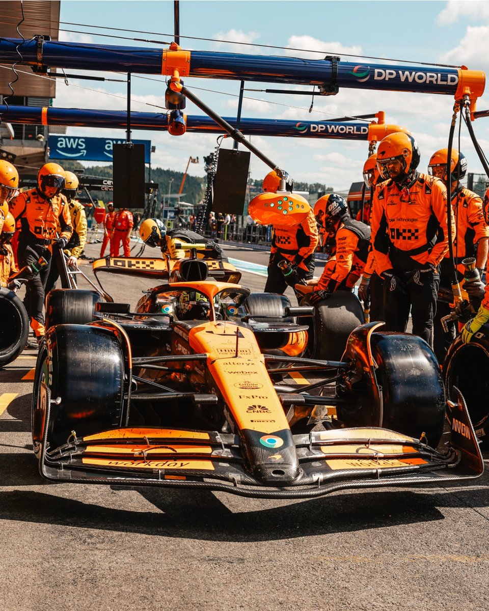 McLarenF1's tweet photo. Always putting a shift in. 💪🧡 https://t.co/MRKGisWDR2