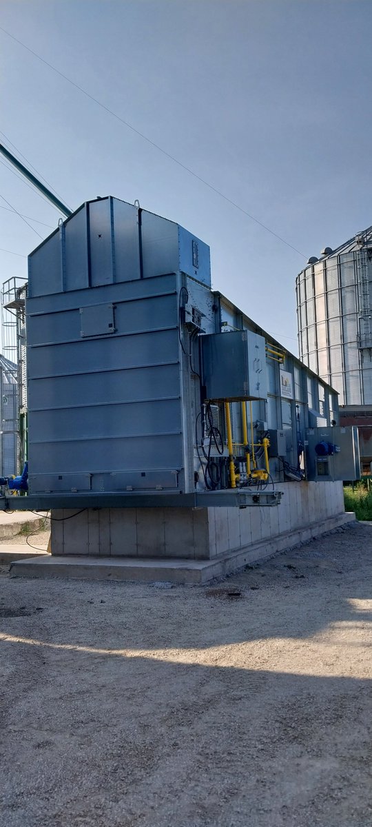 Here are a few pictures of the latest grain dryer install. Manufactured by Oakland Products Ltd. Thanks to Jeremy at Fairfield farms for the Pictures!
#harvest24