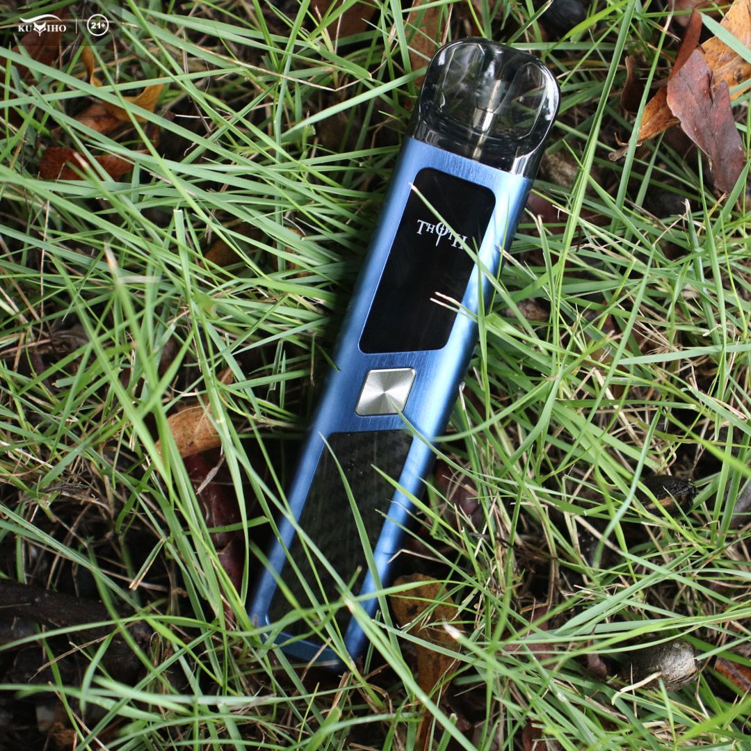 HealthCabin's tweet photo. 🌈🌈
🆕🦊👀Take a closer look at kumiho #thothg in galaxy blue!
How do you like this color?💨
▶️In stock~
🔟15% OFF sitewide: GW15
✔️Built-in 900mAh battery
✔️2ml pod capacity
🙋All 8 colors available🖤💙💛💜🤍
..
💃Get yours:👇
https://t.co/X8FsN058QJ
>
#kumiho #thothgpod https://t.co/Fzp027XQn5
