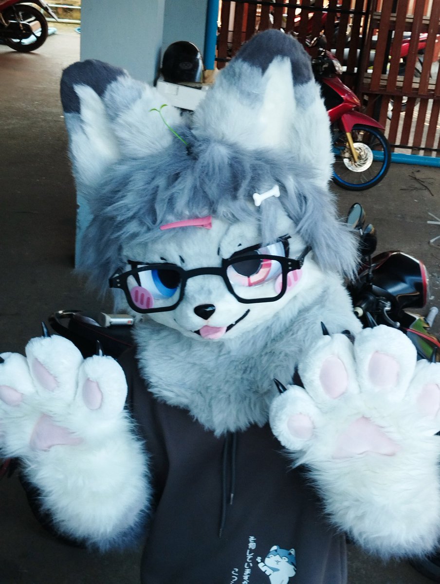 My OC is so adorable 🤩 😍