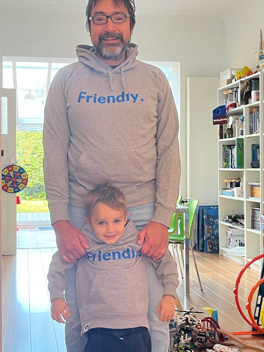simonech's tweet image. Friendly family ⁦@umbraco⁩ #umbraco #h5yr