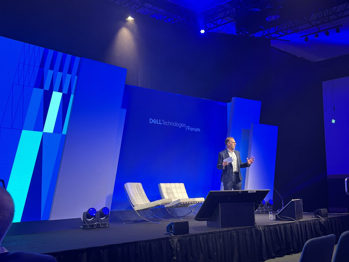 Great content and energy from <a href="/JasonWardmc/">Jason ward</a> <a href="/markhopkinsdell/">Mark Hopkins</a> and Fiona Devane on stage #delltechforum Dublin today. Shape your #AI strategy with #delltechnologies #AIfactory Future starts now #iwork4dell
